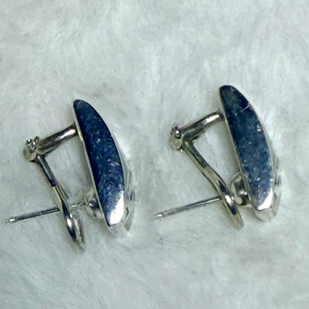 Vintage Lois Hill Signed Sterling Silver & Mother of Pearl Inlay Earrings - Picture 5 of 6